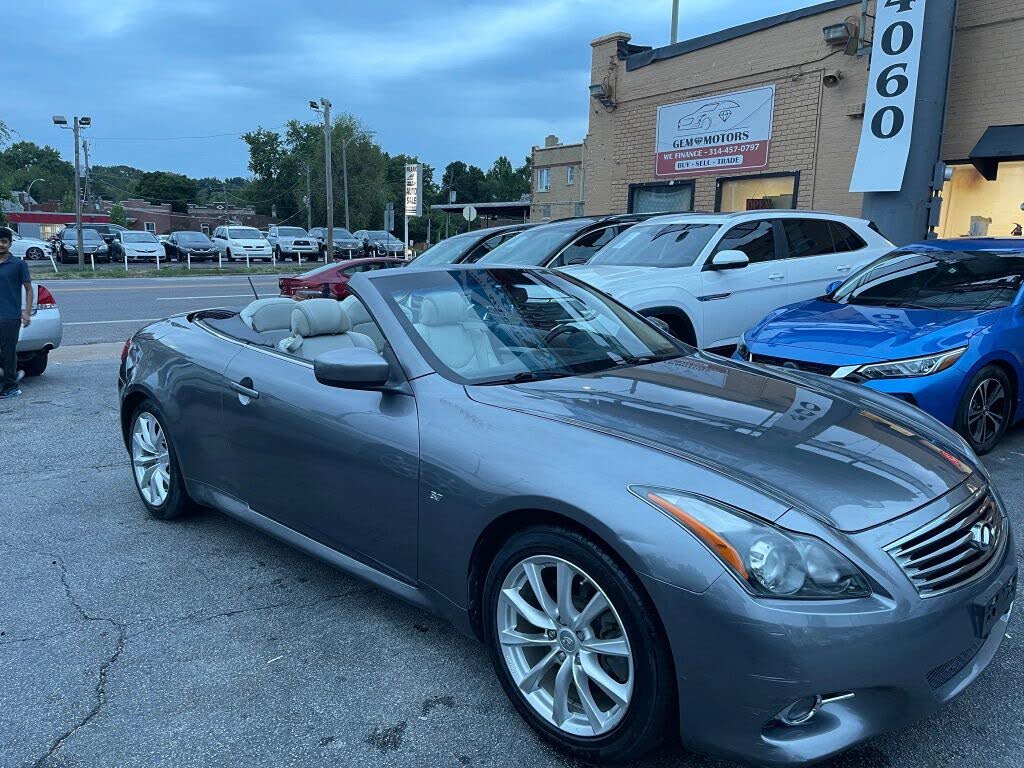2015 Infiniti Q60