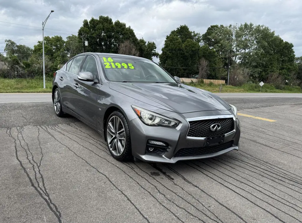 2016 Infiniti Q50 Premium