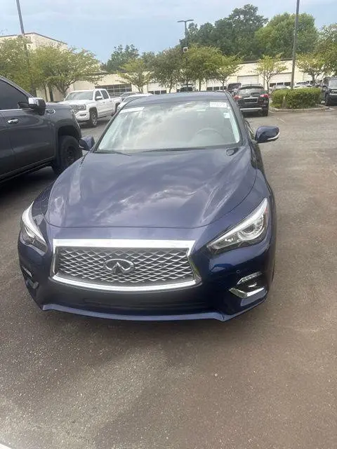 2023 Infiniti Q50 Luxe