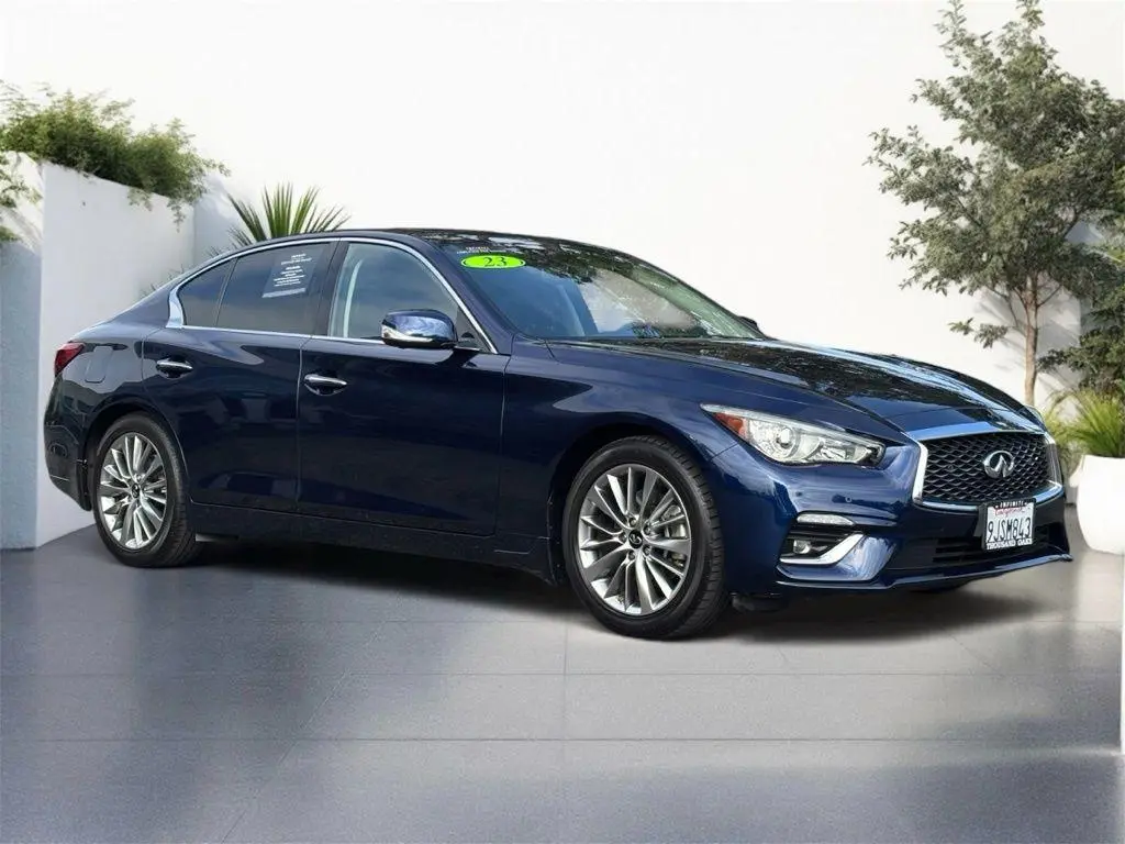 2023 Infiniti Q50 Luxe