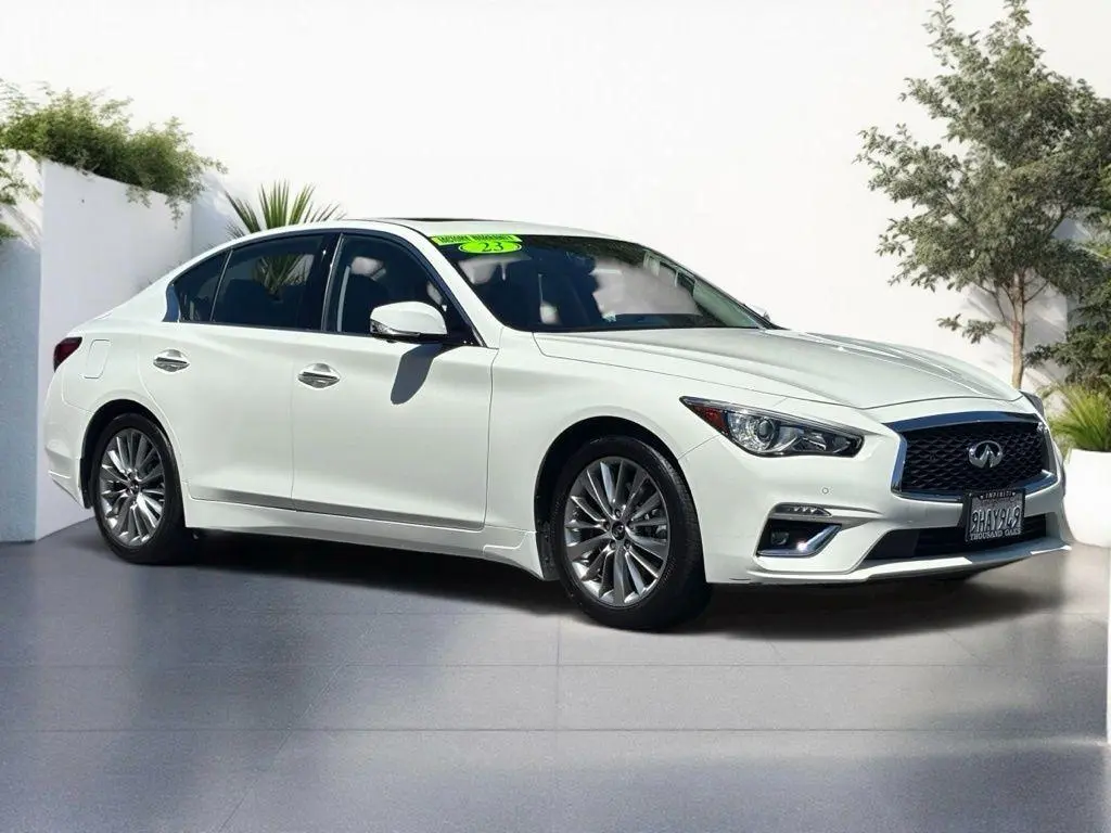 2023 Infiniti Q50 Luxe