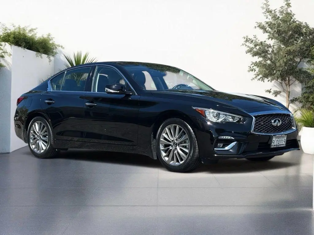 2024 Infiniti Q50 Luxe