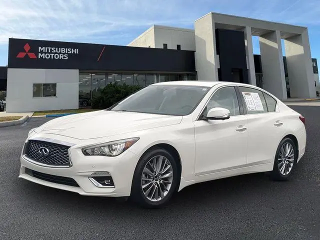 2024 Infiniti Q50 Luxe
