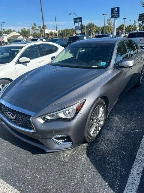 2023 Infiniti Q50 Luxe