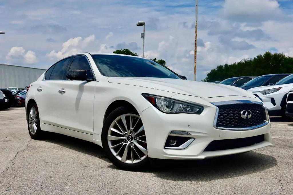 2021 Infiniti Q50 Luxe