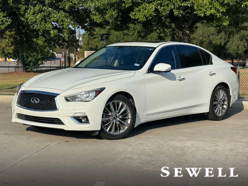 2022 Infiniti Q50 Luxe