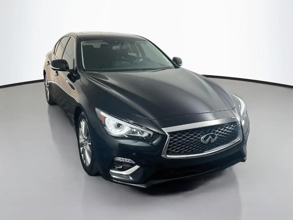 2022 Infiniti Q50 Luxe