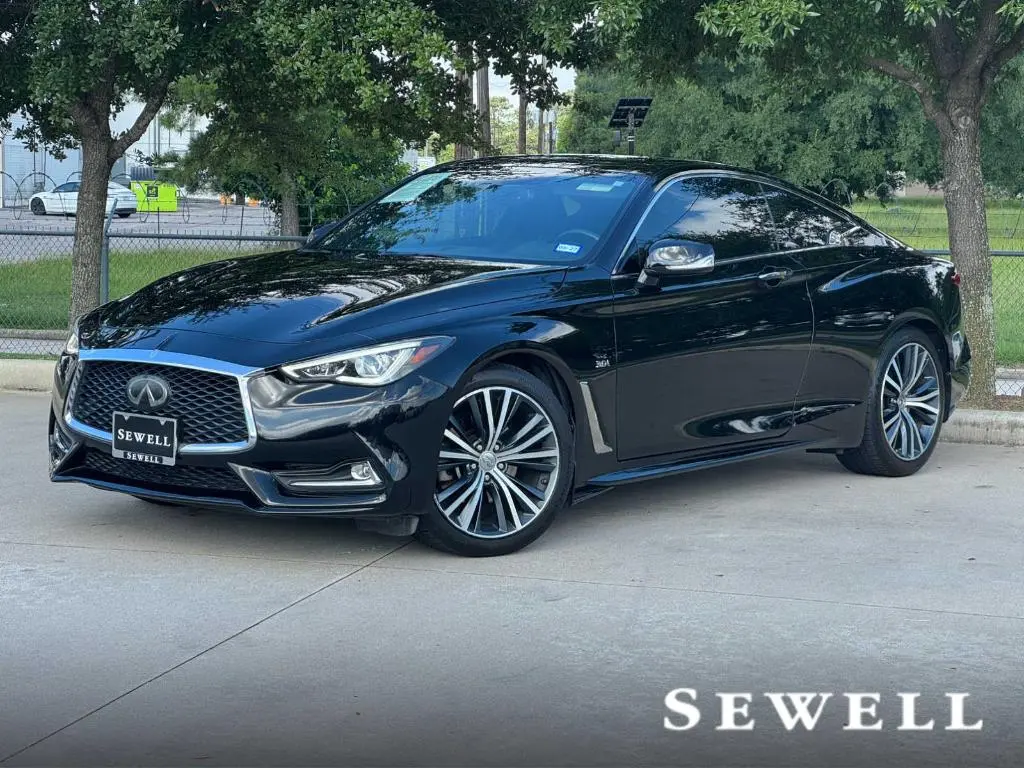 2019 Infiniti Q60 Luxe