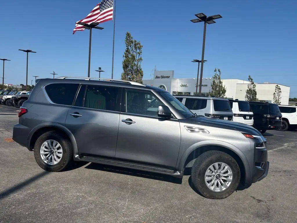 2024 Nissan Armada SV