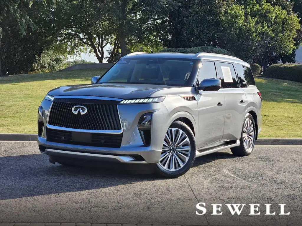2026 Infiniti QX80 Luxe