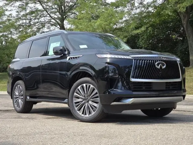 2025 Infiniti QX80 Luxe
