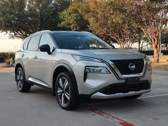 2023 Nissan Rogue Platinum
