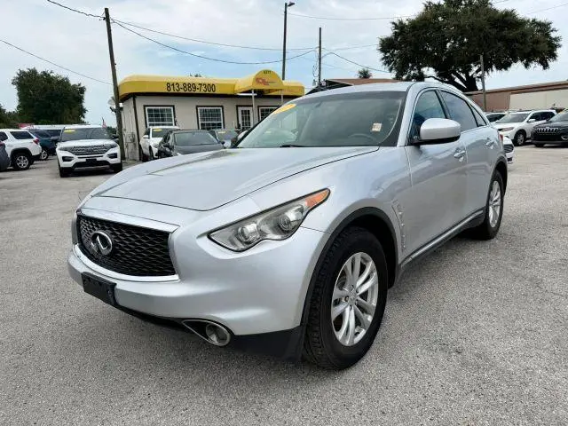 2017 Infiniti QX70 Base