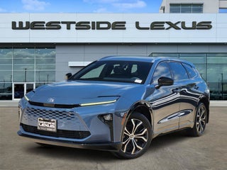 2025 Toyota Crown Signia XLE