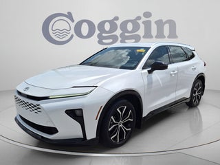 2025 Toyota Crown Signia XLE