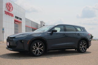 2025 Toyota Crown Signia XLE