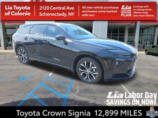 2025 Toyota Crown Signia XLE