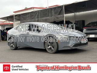 2025 Toyota Prius LE