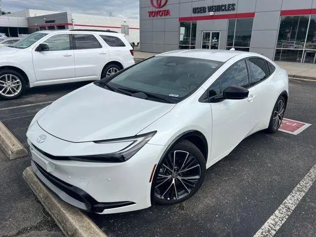 2023 Toyota Prius XLE