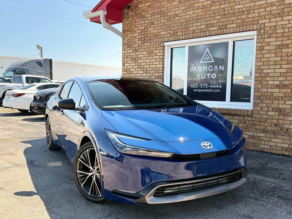 2023 Toyota Prius XLE