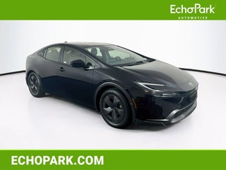 2025 Toyota Prius LE