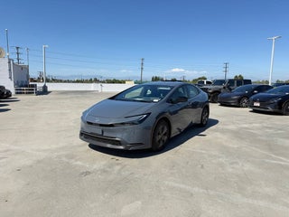 2025 Toyota Prius LE