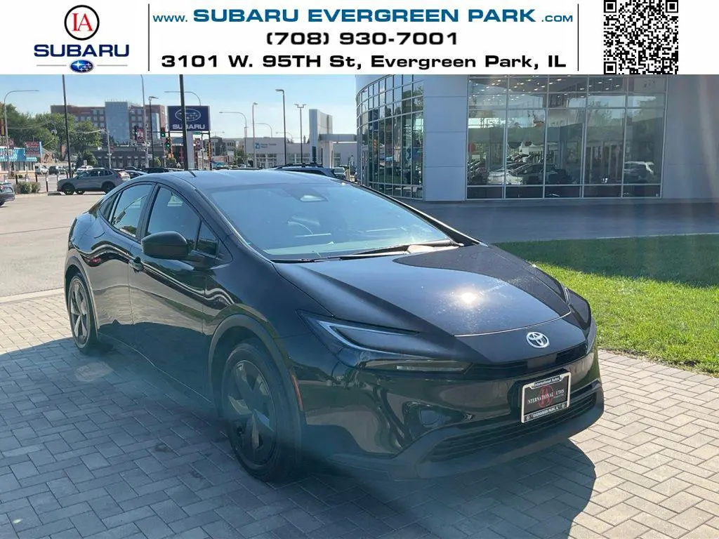 2025 Toyota Prius LE