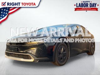 2025 Toyota Prius SE