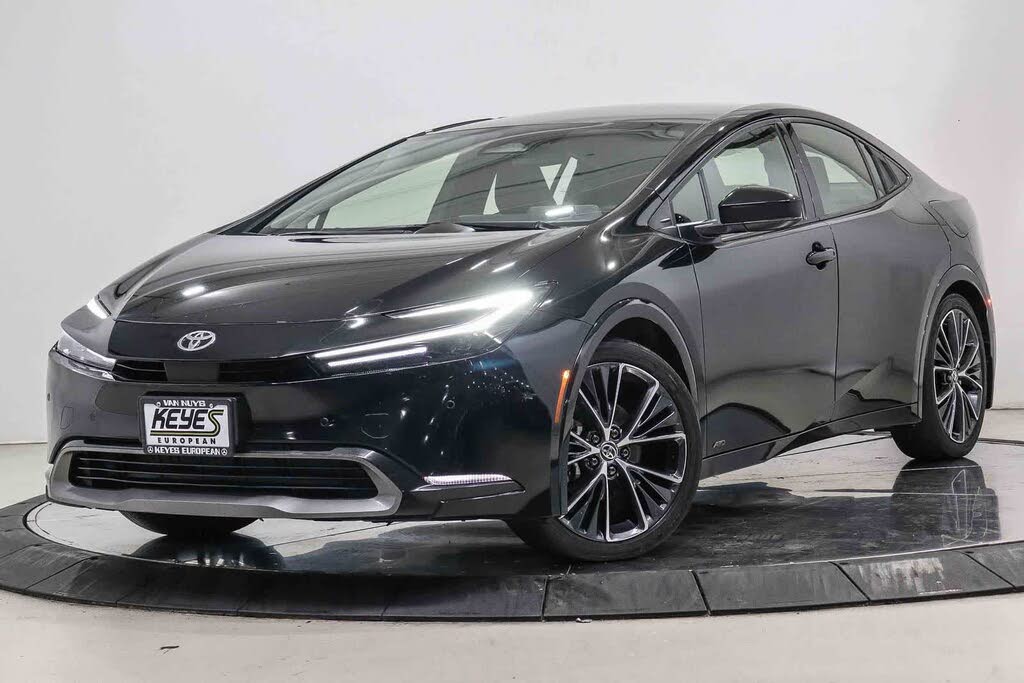 2024 Toyota Prius LE