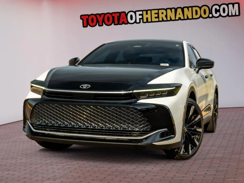 2023 Toyota Crown Platinum