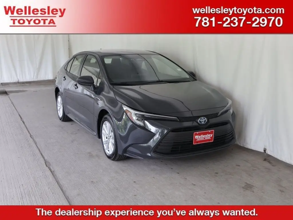 2025 Toyota Corolla Hybrid LE