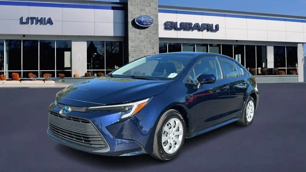 2025 Toyota Corolla Hybrid LE