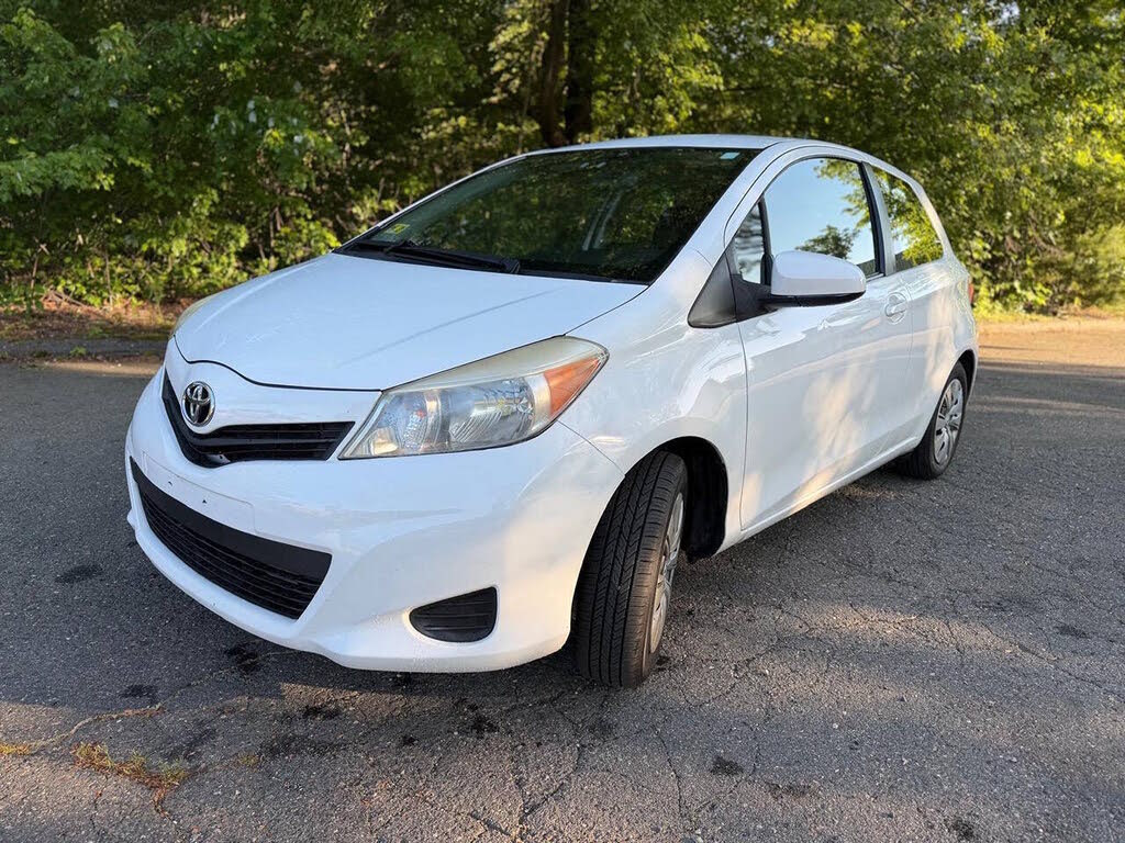 2013 Toyota Yaris L