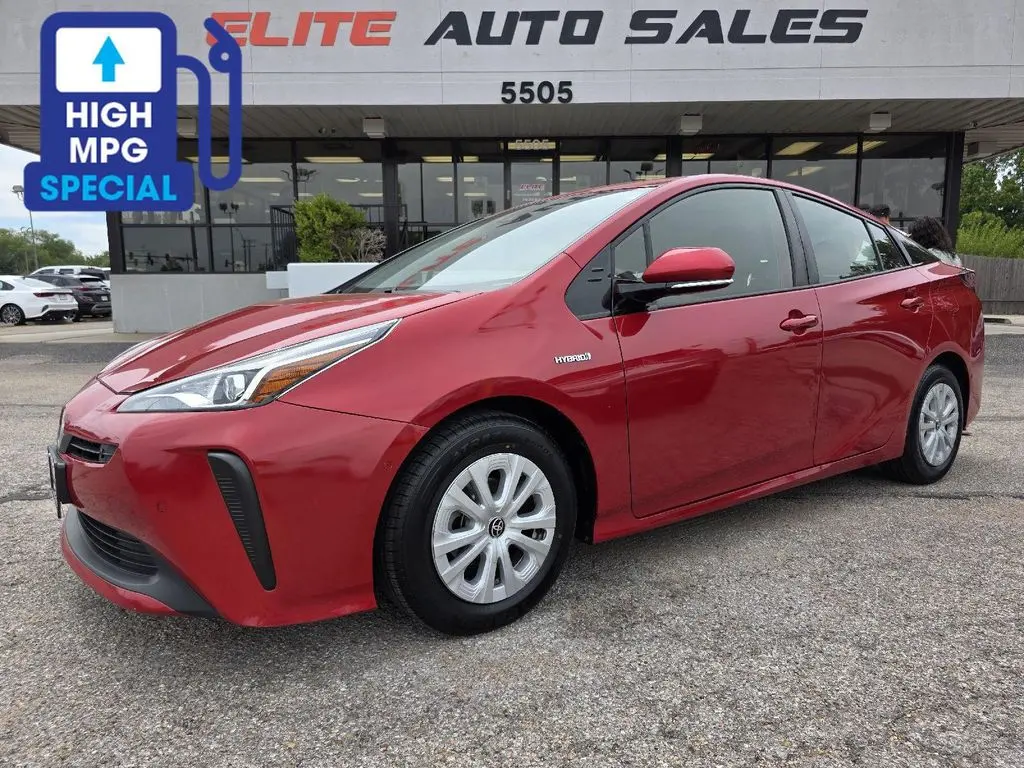 2019 Toyota Prius LE