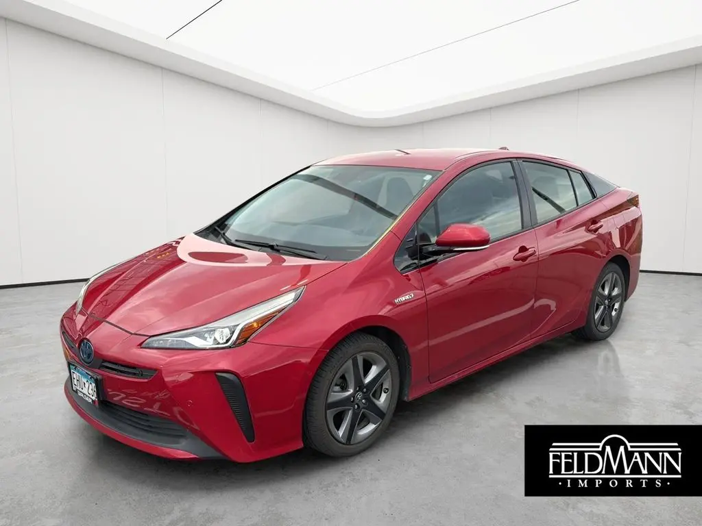 2019 Toyota Prius XLE