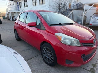 2013 Toyota Yaris LE