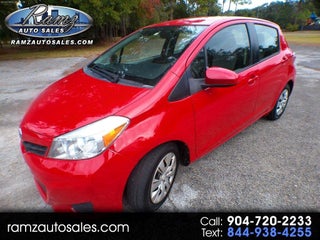 2013 Toyota Yaris LE