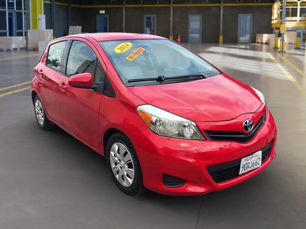 2014 Toyota Yaris LE