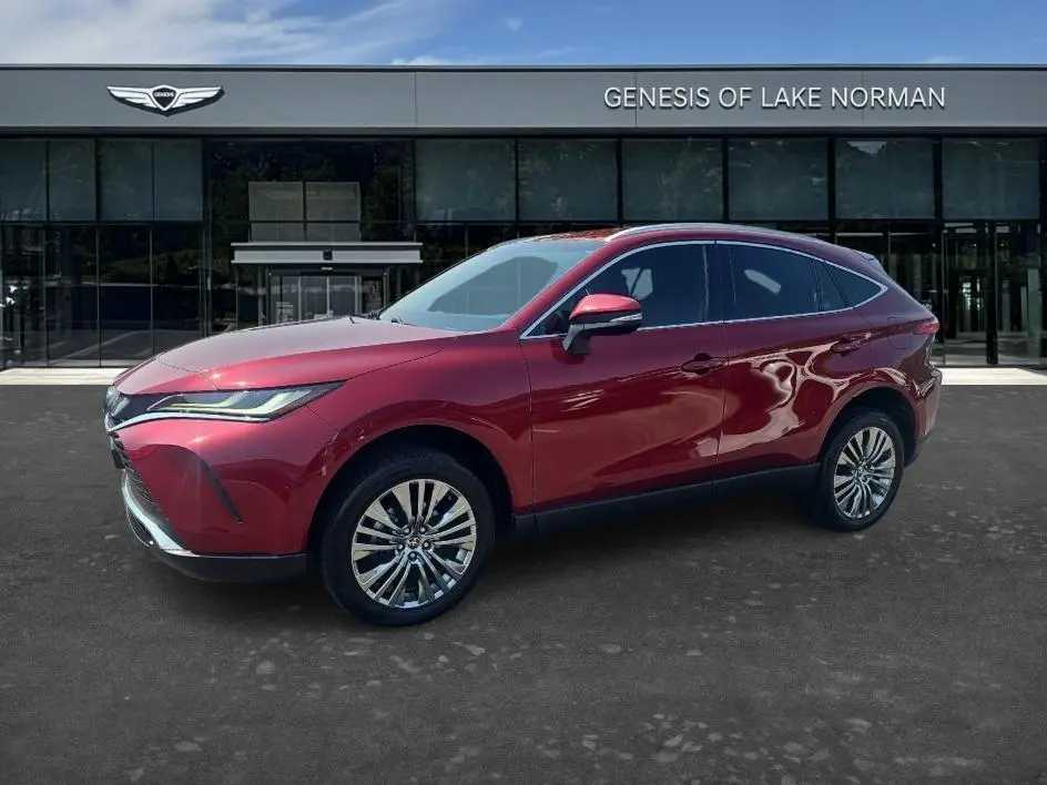 2022 Toyota Venza XLE