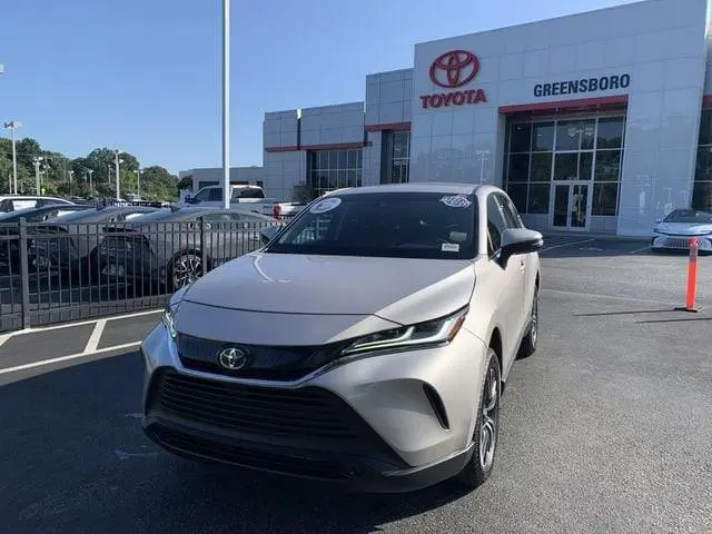 2023 Toyota Venza LE