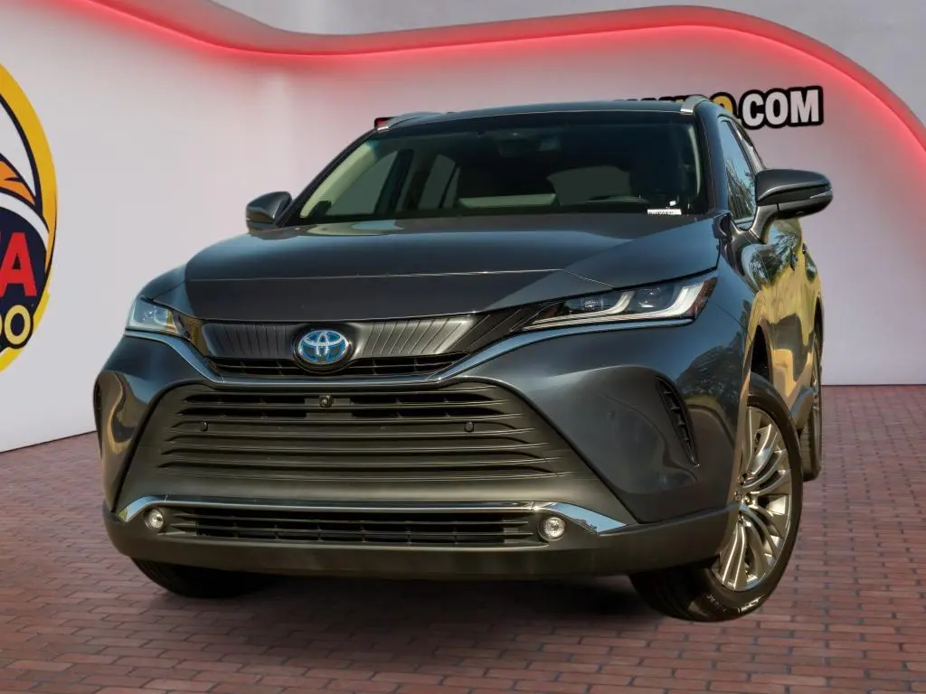 2024 Toyota Venza LE