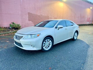 2014 Lexus ES 300h Base