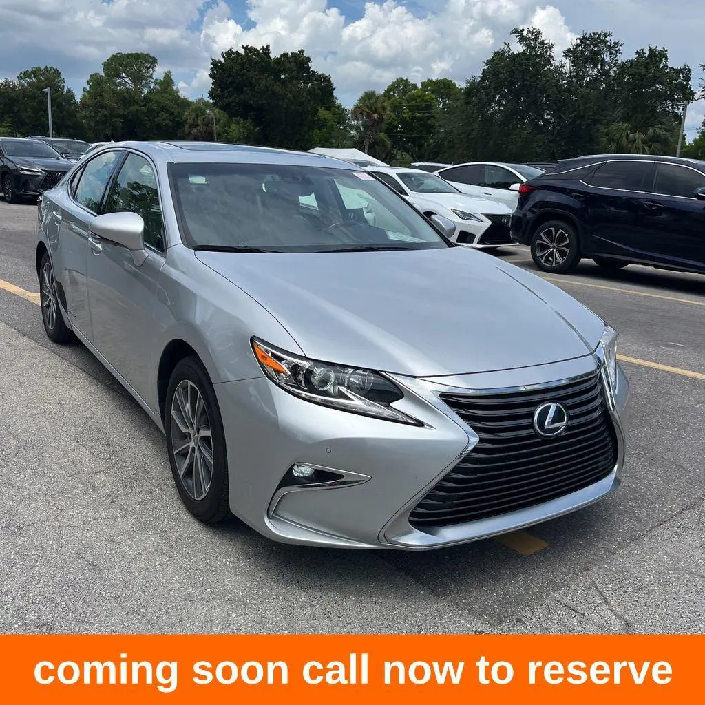 2016 Lexus ES 300h Base