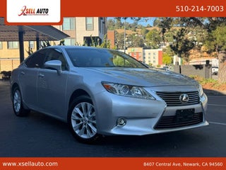 2015 Lexus ES 300h Base