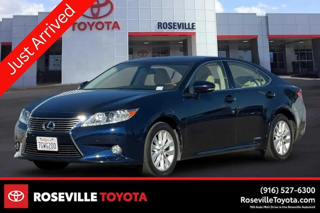 2014 Lexus ES 300h Base