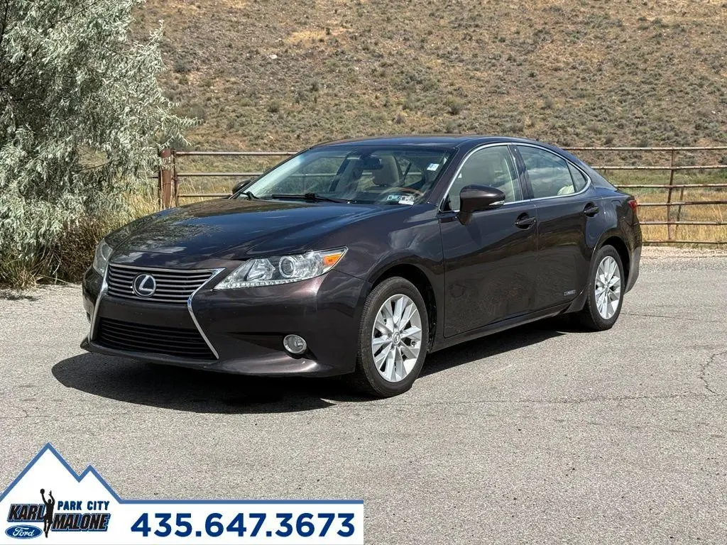 2013 Lexus ES 300h Base