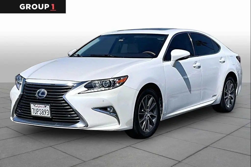 2016 Lexus ES 300h Base