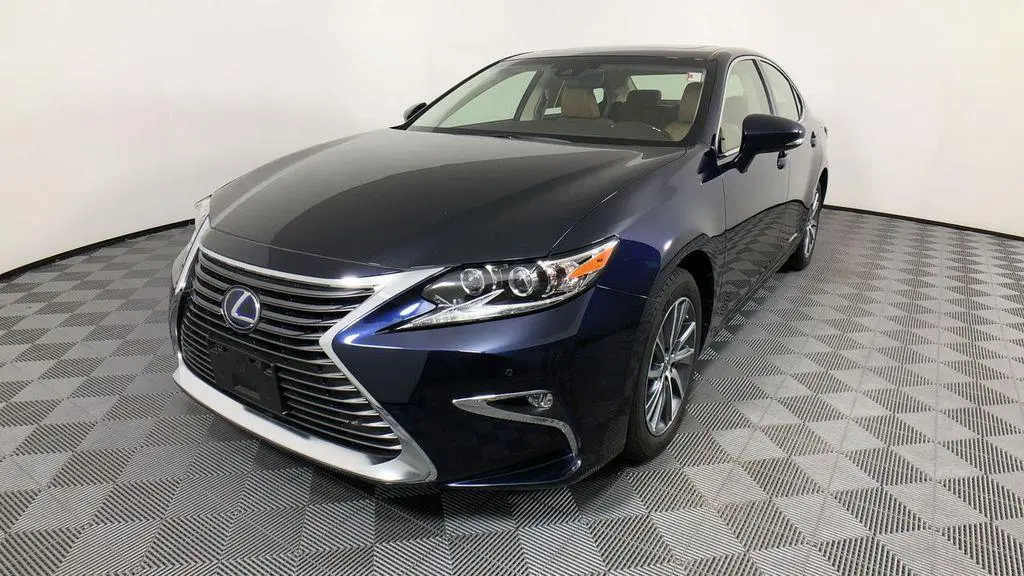 2017 Lexus ES 300h Base