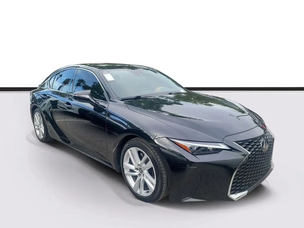 2024 Lexus IS 300 Comfort