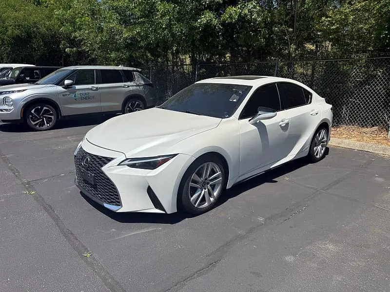 2023 Lexus IS 300 Comfort